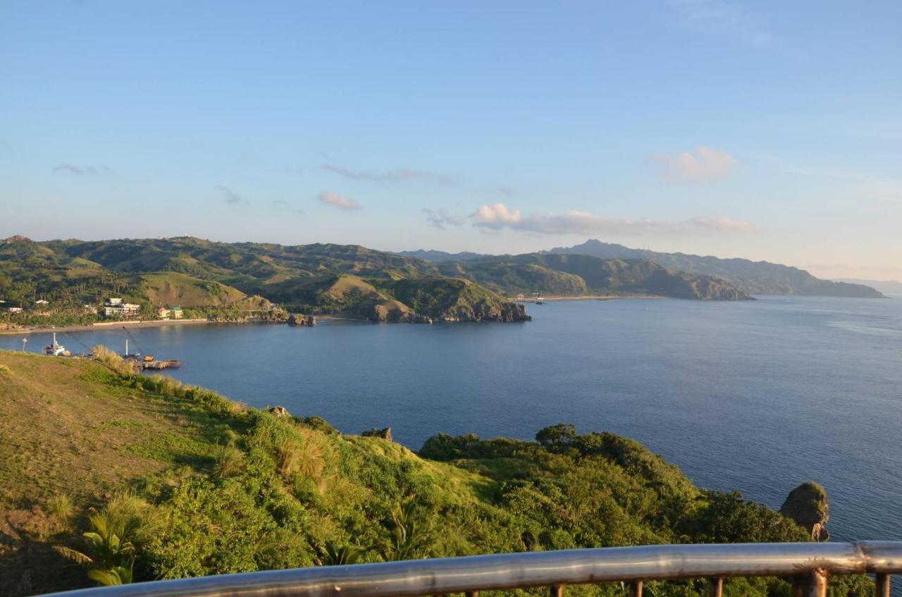 Florabells Iraya Guest House - Batanes バスコ エクステリア 写真