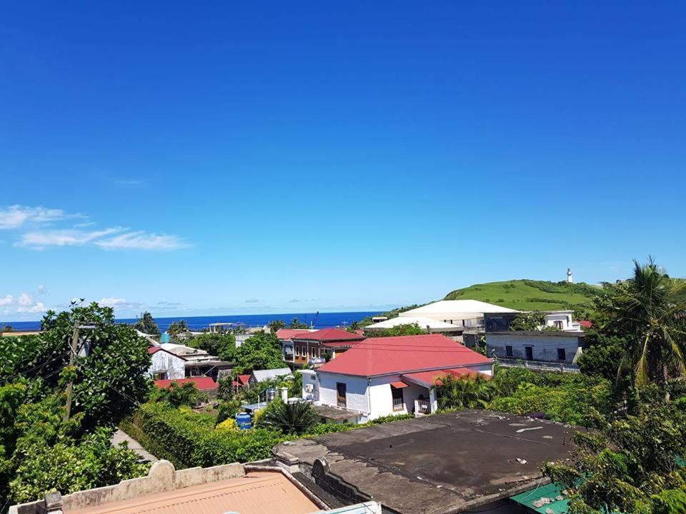 Florabells Iraya Guest House - Batanes バスコ エクステリア 写真